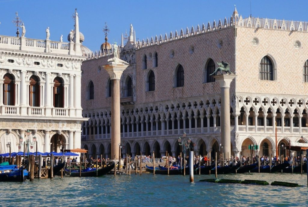 statua del todaro statua di san marco patrono di venezia sgaialand magazine angela forin