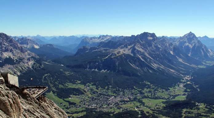 Un’estate in quota: cosa fare a Cortina? Si parte dalla Tofana Freccia nel Cielo tofana freccia nel cielo sgaialand magazine cortina estate 2017