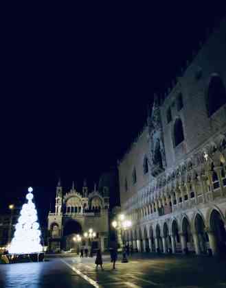 albero di natale piazza san marco