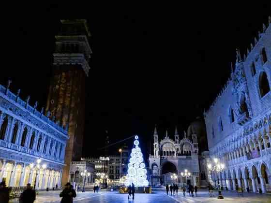 albero di natale piazza san marco