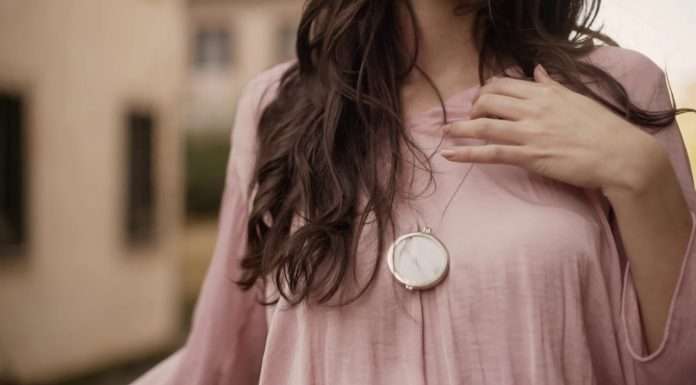 Click clip by Antica Murrina Venezia: personalizza il tuo look con un semplice click