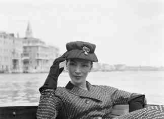 “Intramontabili eleganze. Dior a Venezia nell’ archivio Cameraphoto” Intramontabili eleganze. Dior a Venezia nell'archivio Cameraphoto