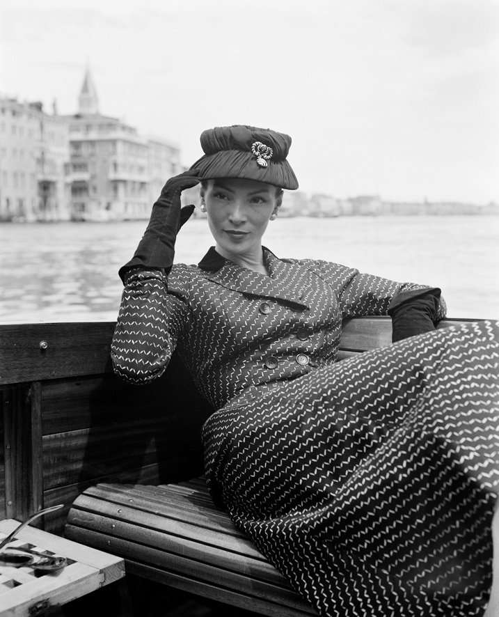 Dior In Venice Intramontabili eleganze. Dior a Venezia nell'archivio Cameraphoto
