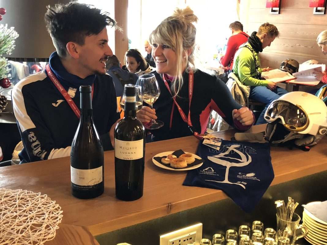 ski-and-wine-coppia_Arabba_Fodom_Turismo ski & wine arabba dolomiti