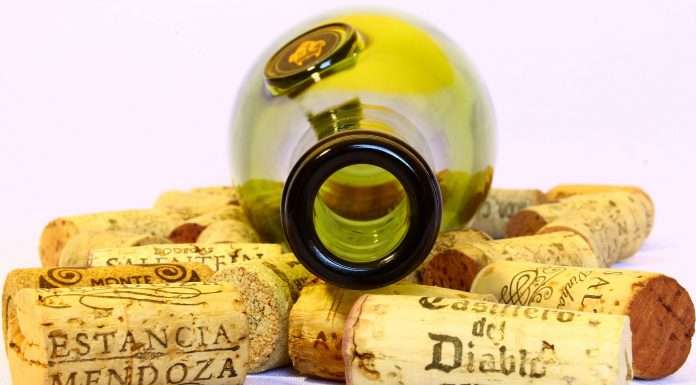 Tappi personalizzati? Con Labrenta e il nuovo servizio online puoi fare il tappo più sgaio di sempre labrenta tappi personalizzati