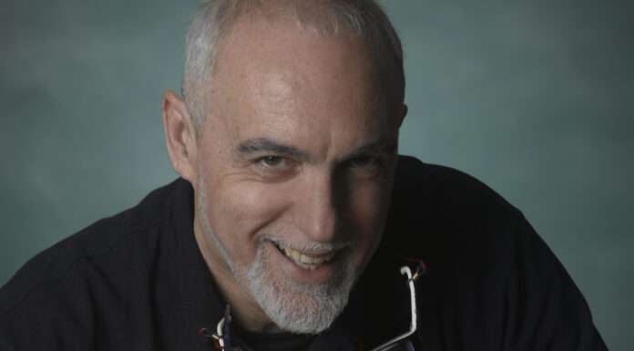 Ndé tuti in mona: il nuovo libro di Giuliano Caratti è un inno all’ironia veneta nde tuti in mona di giuliano caratti