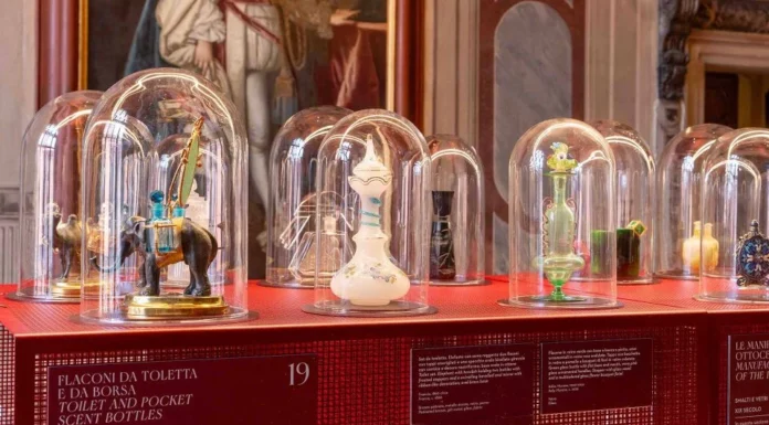 Mostra “Viaggio nella storia del profumo” a Venezia: oltre 500 flaconi e 6.000 anni di arte olfattiva viaggio nella storia del profumo venezia
