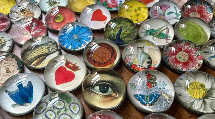 I fermacarte d’autore di John Derian, l’icona del decoupage che in Veneto trovi solo da Maison Hand (Padova) john derian